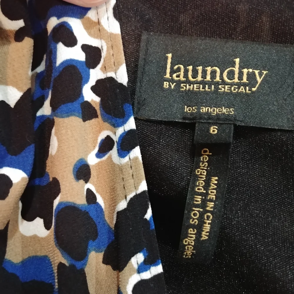 Laundry By Shelli blue leopard splotch deep V neck Feminine dress size 6